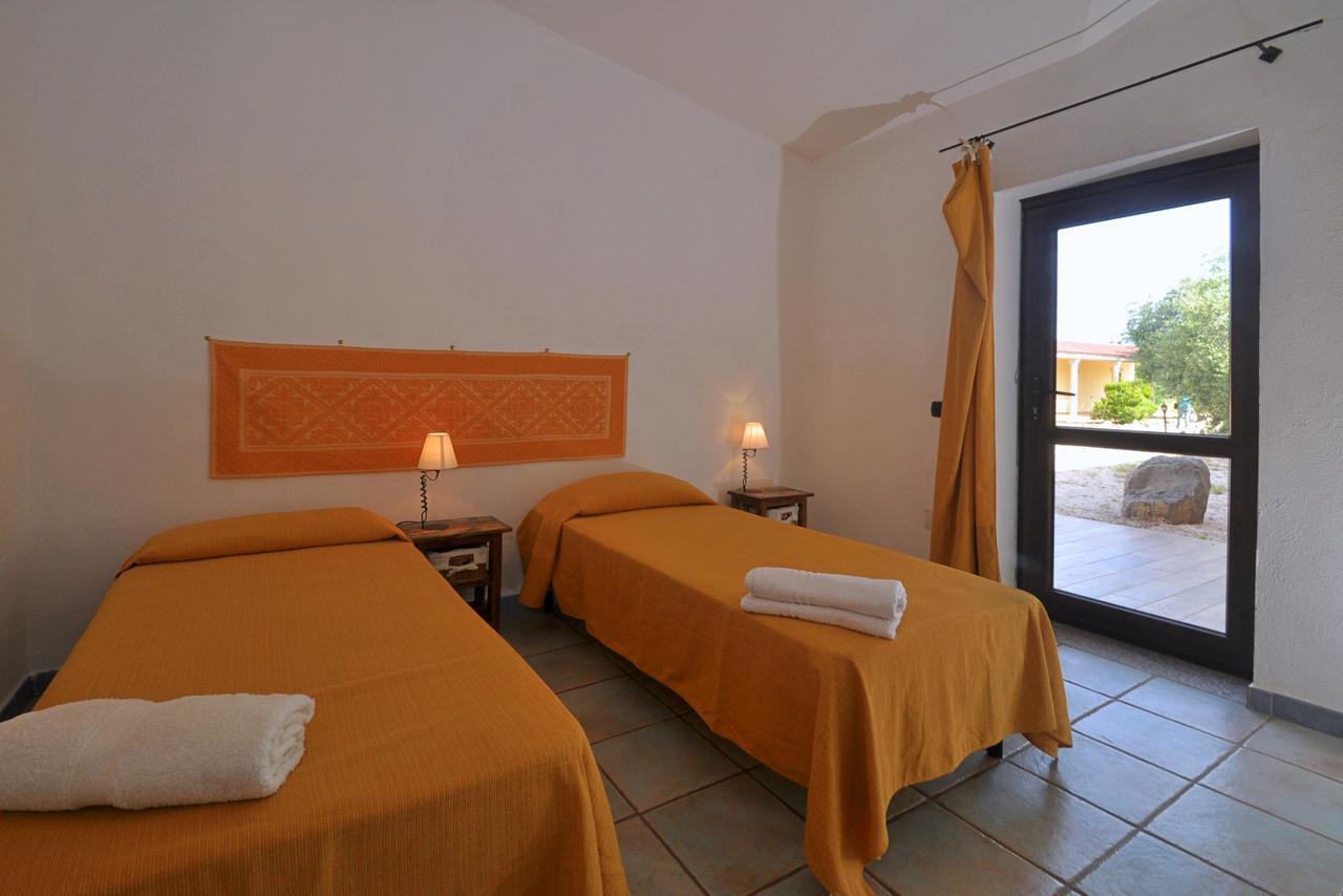 B&B Mare Della Gallura Бадеси Экстерьер фото