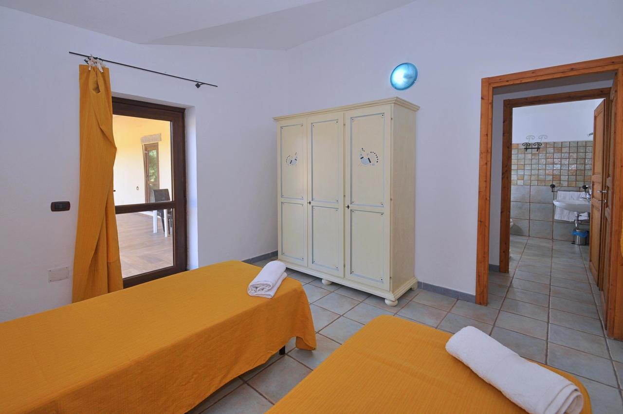 B&B Mare Della Gallura Бадеси Экстерьер фото